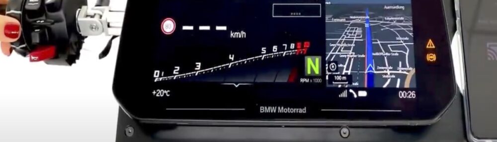New larger BMW Motorrad TFT display