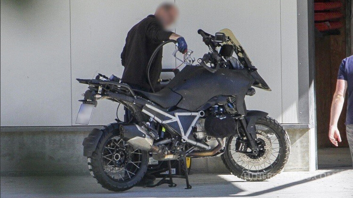 R-series GS spied testing