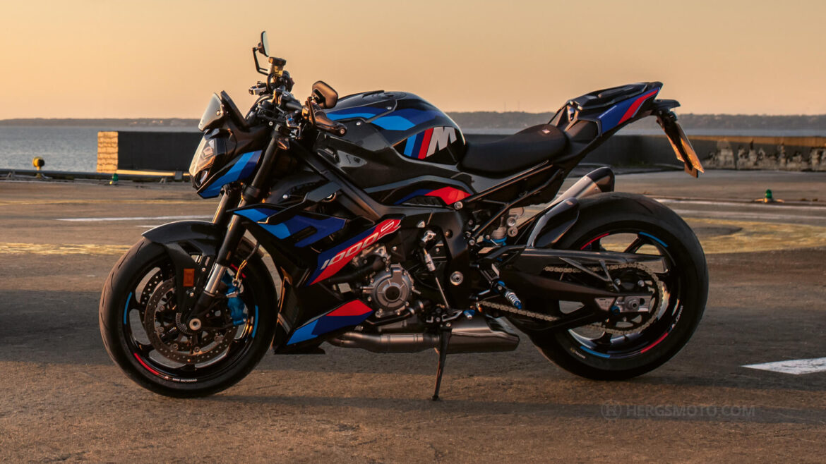 Meet the new BMW M R – BMW Motorrad News Reviews & Views